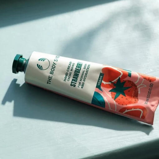 The Body Shop - Vegansk Handkräm Jordgubb, 30 ml - Bild 3